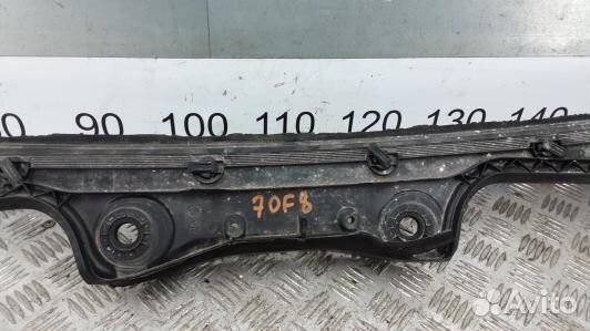 Накладка декоративная (жабо, дождевик) BMW 5 E60/E