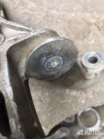 Подрамник vw Tiguan passat b7