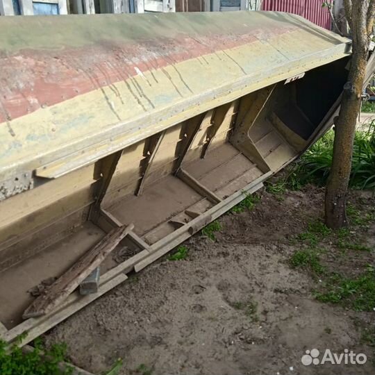 Лодка Казанка м