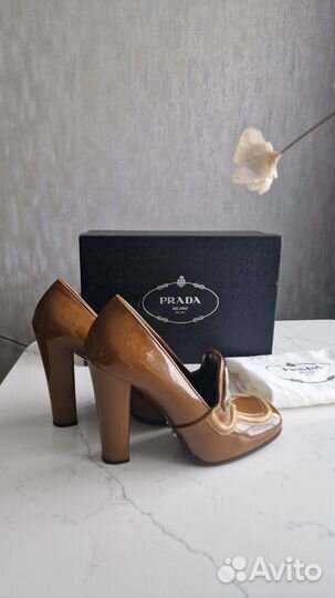 Туфли женские Prada