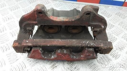 Суппорт тормозной передний правый chrysler 300C 1