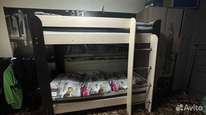 Двухъярусная кровать бу