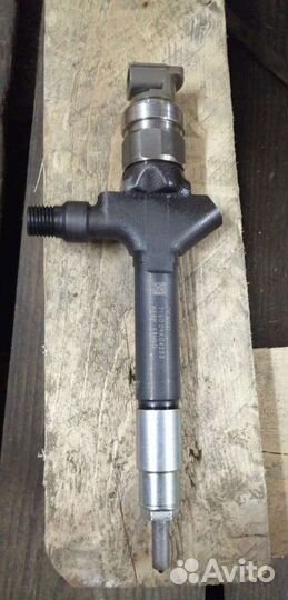 Форсунка мазда бонго RF8P13H50