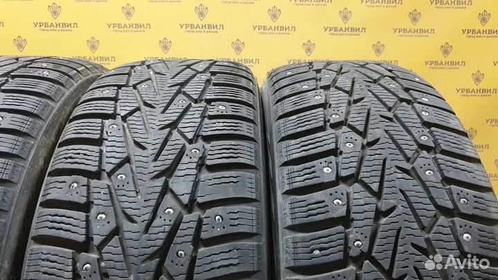 Nokian Tyres Hakkapeliitta 7 215/65 R16