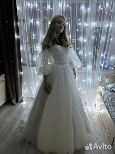 Свадебное платье