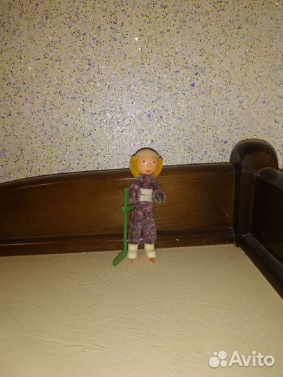 Хоккеист фигурка