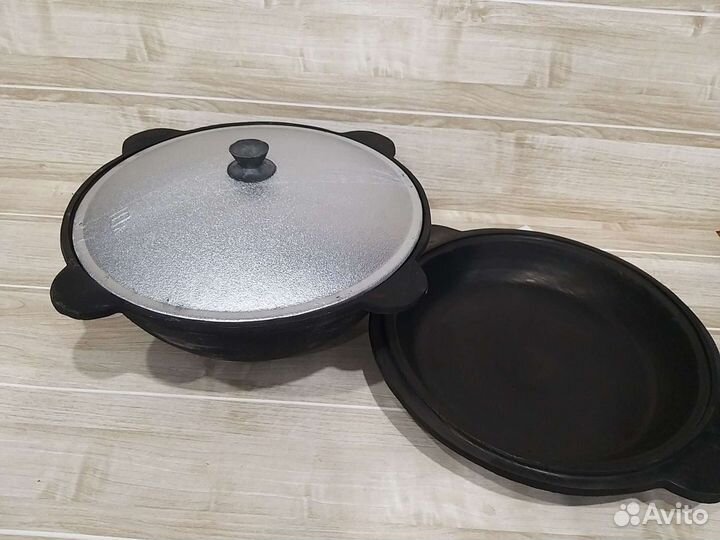 Казан чугунный 10 л с крышкой-сковородой
