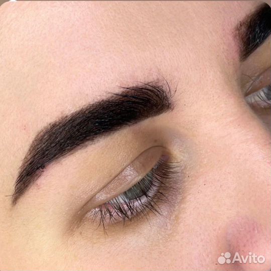 Мастер бровист