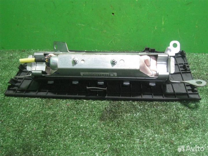 Подушка безопасности коленная Toyota Verso R2 2009