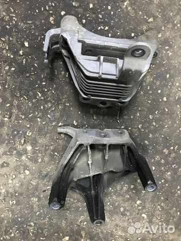 Опора двигателя правая Opel Astra J