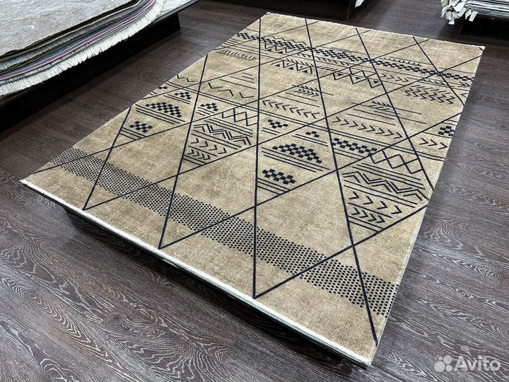 Ковер новый безворсовый 1.6х2.3м