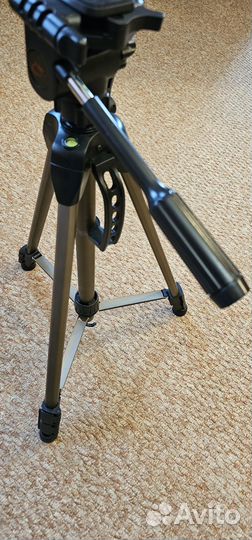 Штатив для фотоаппарата