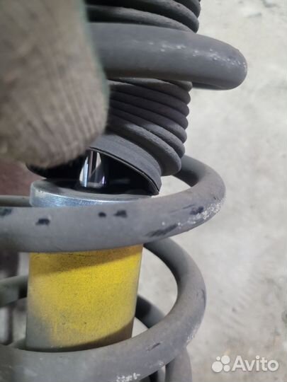 Subaru стойки bilstein