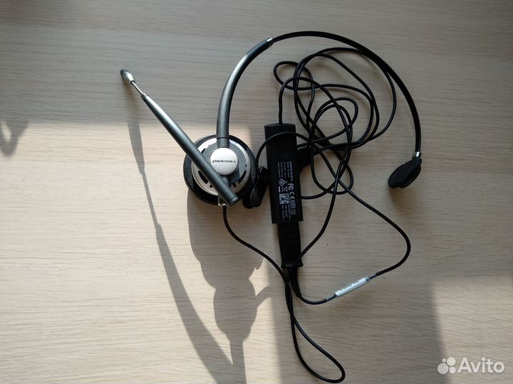 Гарнитура plantronics
