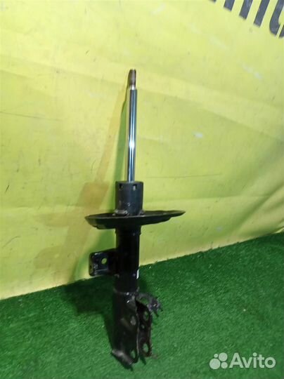 Амортизатор передний правый Toyota Camry V70 2017