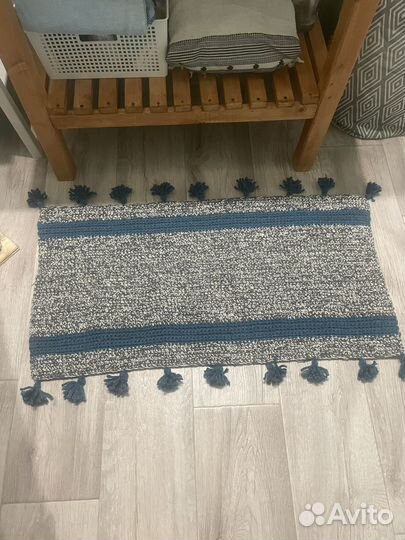 Коврик вязаный