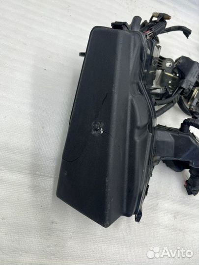 Корпус блока предохранителей левый Toyota Camry