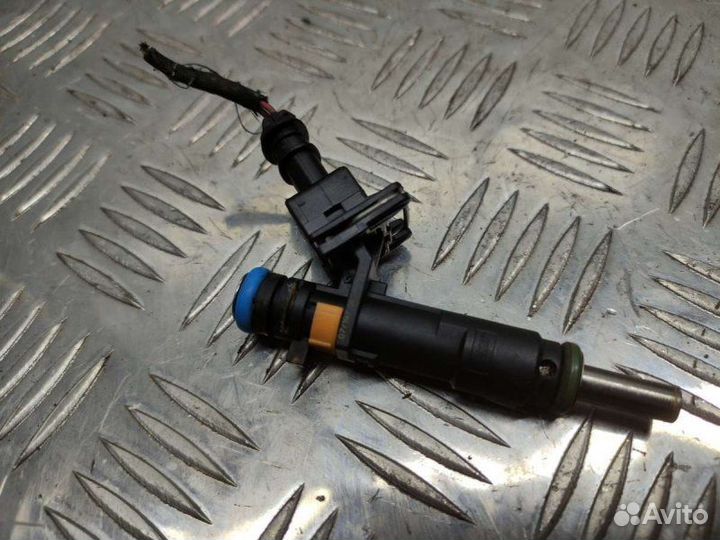 Форсунка Opel Zafira B 1.8 2007