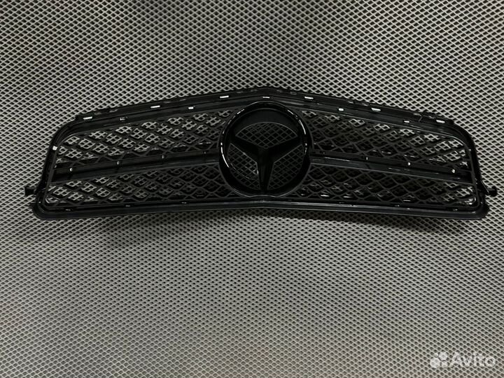 Решетка радиатора Mercedes W204 в стиле 6.3 chrome