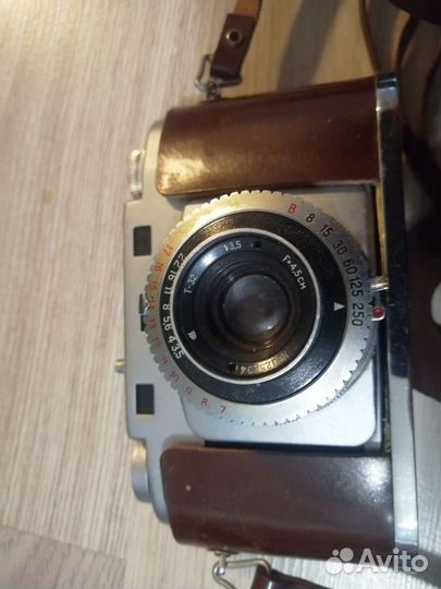 Плёночный фотоаппарат Юность СССР