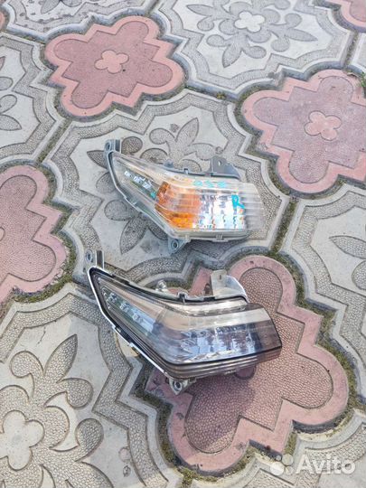 Поворотник правый Suzuki GSR 400 600