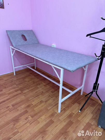 Массажная кушетка