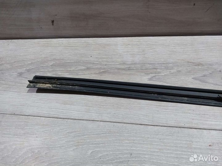 Молдинг заднего стекла Volvo S80 1998-2003