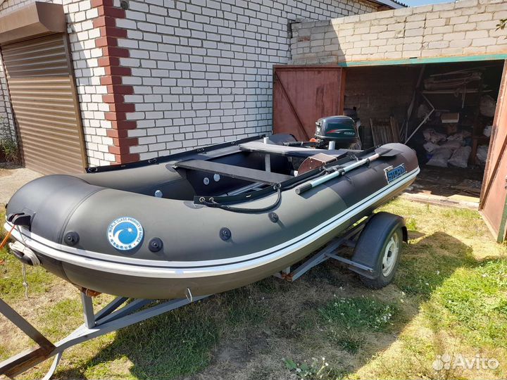 Лодка с мотором