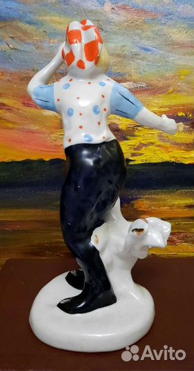 Фарфоровые статуэтки