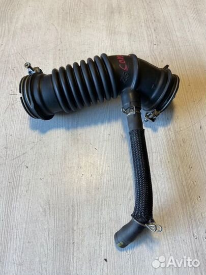 Патрубок воздушного фильтра Toyota Corolla 180