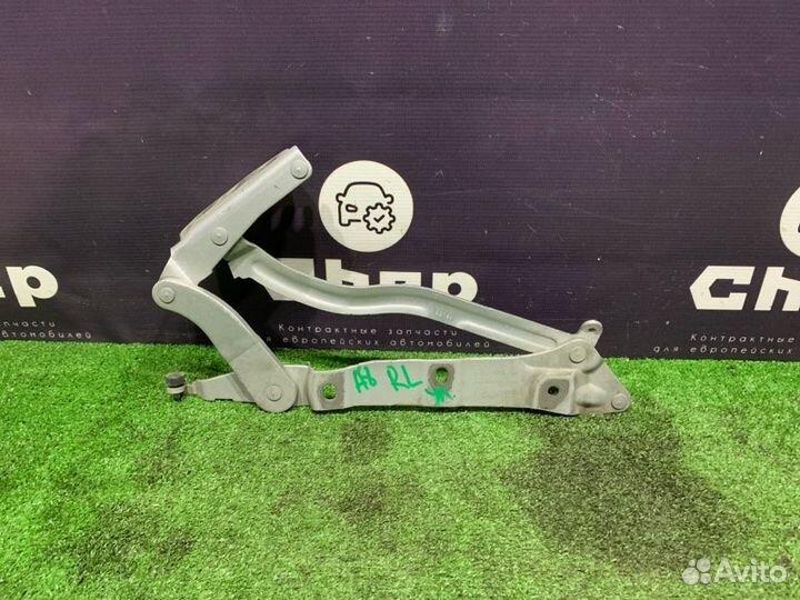 Петля крышки багажника левая Audi A8 D3 4.2 BFM