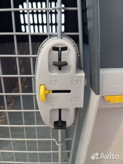 Переноска для собак на колесах