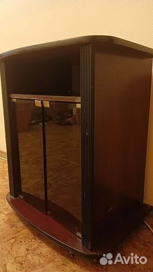 Тумба под телевизор