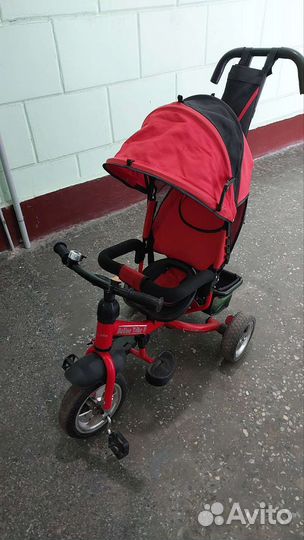 Детский велосипед с ручкой