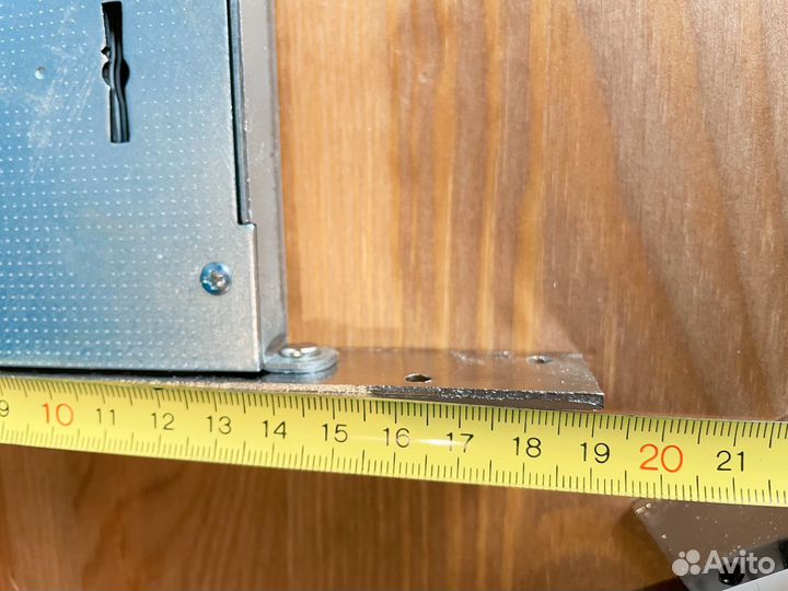 Замок дверной