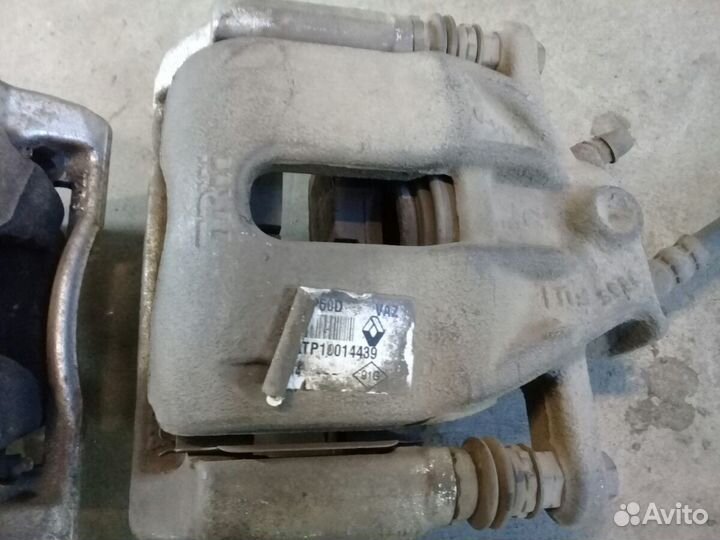 Суппорт передний Nissan Almera G 15