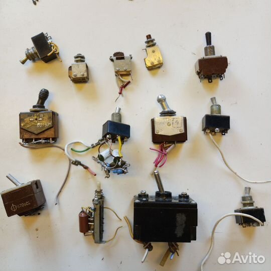 Включатели тумблеры (одним лотом 67 шт.)