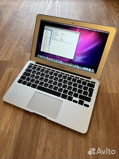 Apple MacBook Air 11 2010