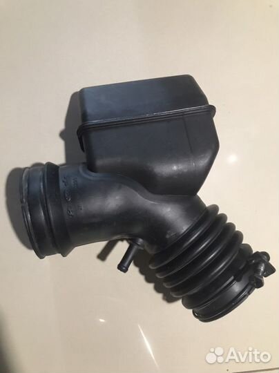 Резонатор воздушного фильтра Kia 28139-2D250