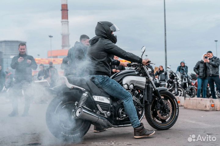 Yamaha vmax 1200