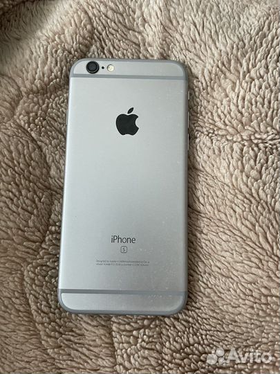 Телефон iPhone 6s
