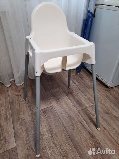 Стульчик для кормления IKEA с подножкой