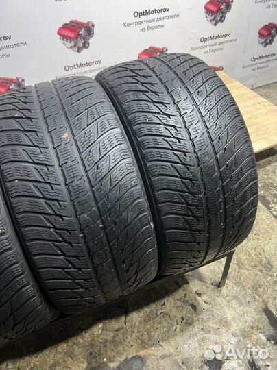 Nokian Tyres WR SUV 3 295/35 R21 107V