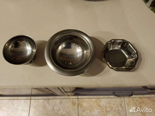 Металличесие миски. Италия