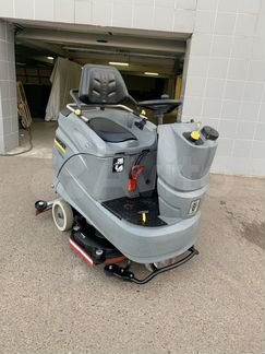 Поломоечная машина Karcher B140, D90