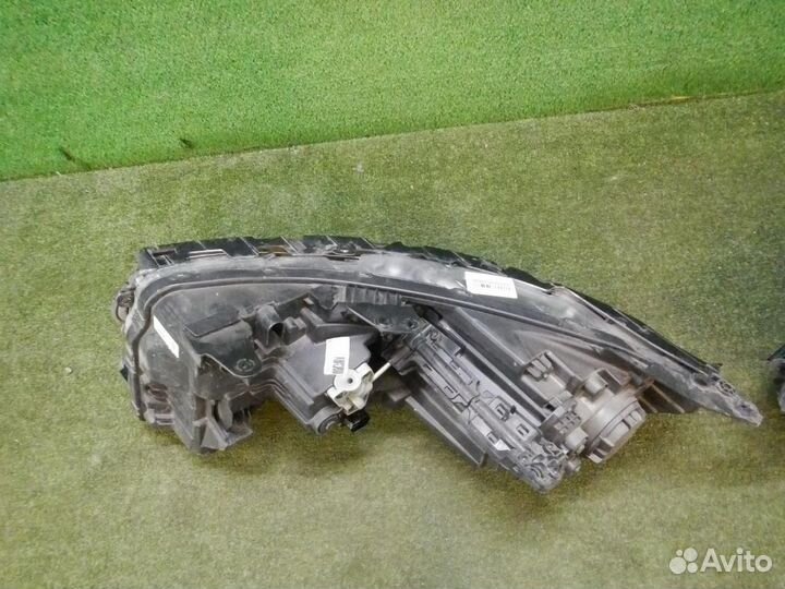 Фара передняя (комплект) Kia Carnival