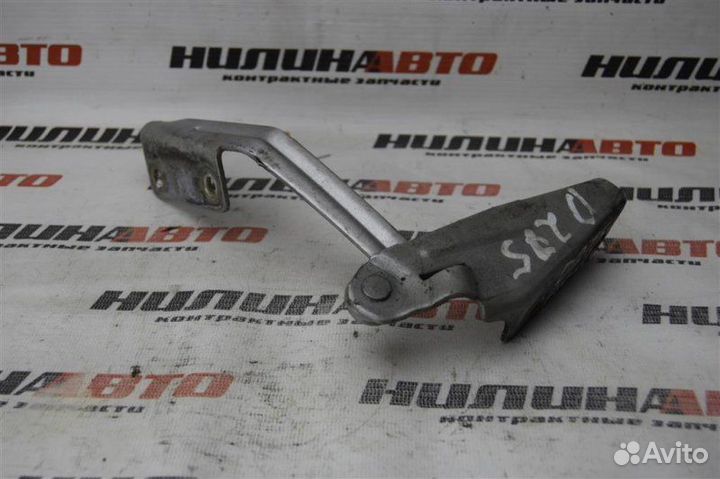 Петля капота правая Ford Focus 1 1.6 2003