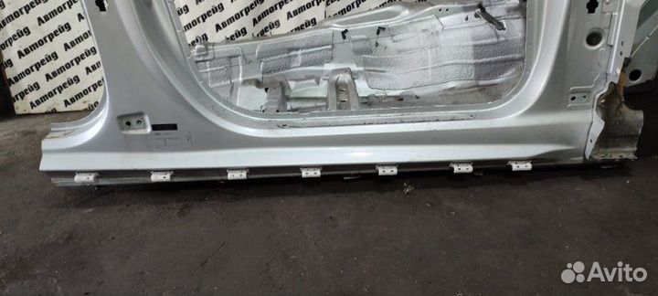 Стойка кузова правая Audi A6 4G CGW 18.04.2011