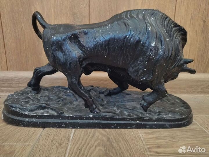 Статуэтка зубр. Бык. Силумин. ссср. Антиквариат