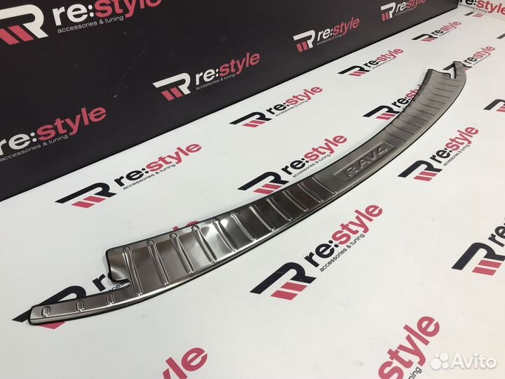 Накладка заднего бампера Toyota Rav4 XA40 2м R385